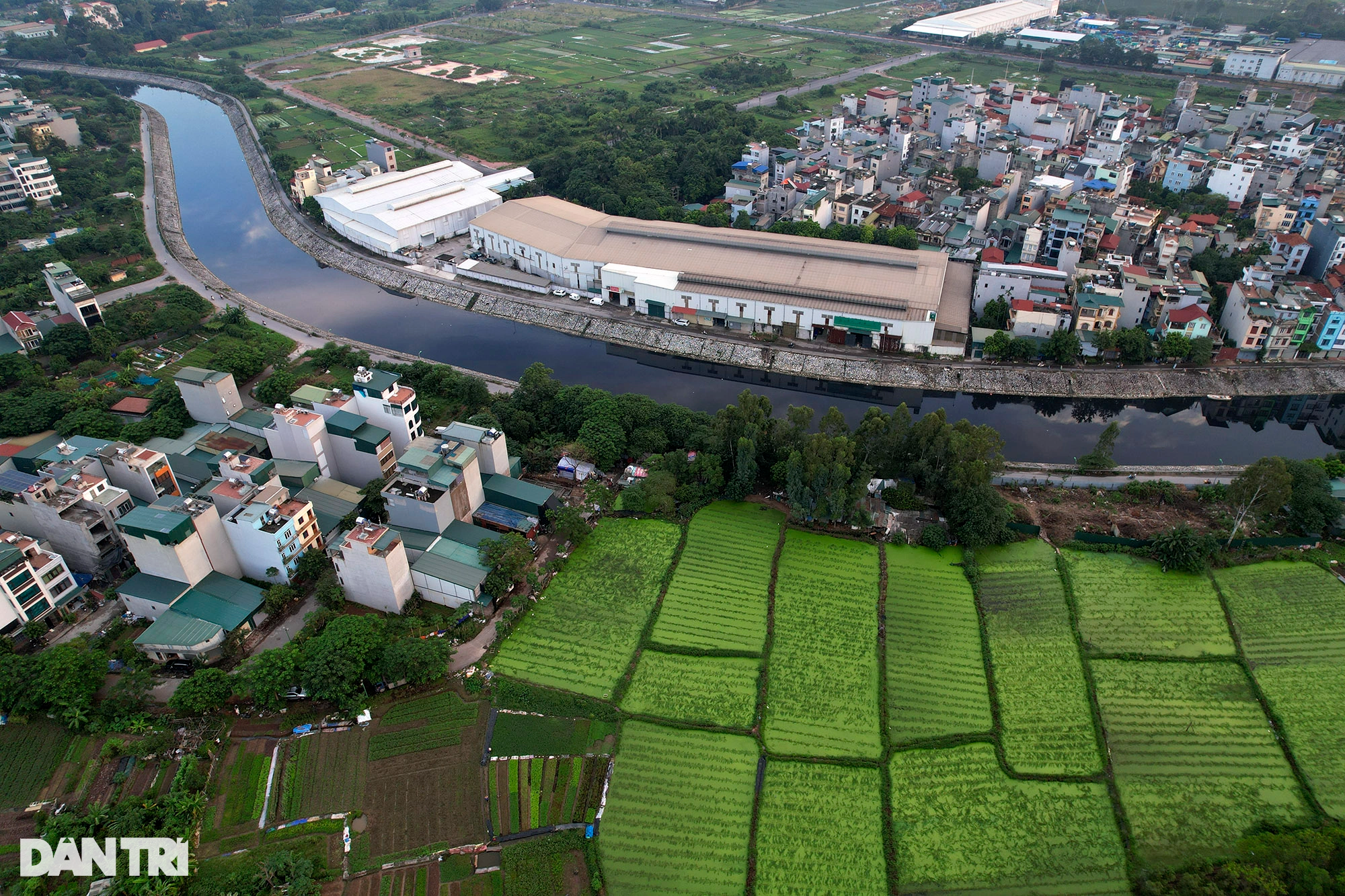 14km dòng sông chết Tô Lịch giữa lòng thành phố Hà Nội - 13