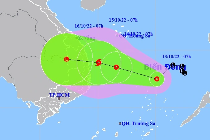 Hình thành áp thấp nhiệt đới trên Biển Đông, miền Trung có nơi mưa rất to - 1