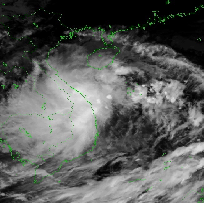 Bão số 5 suy yếu thành áp thấp nhiệt đới - 1