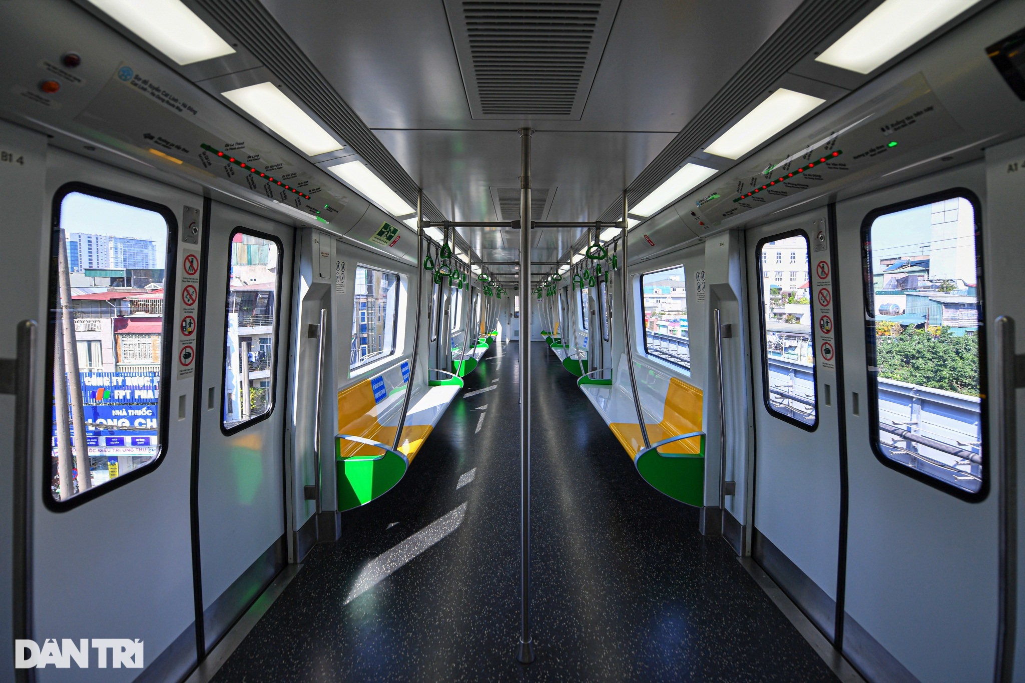 6,5 triệu lượt khách đi tàu metro Cát Linh - Hà Đông sau 11 tháng - 14