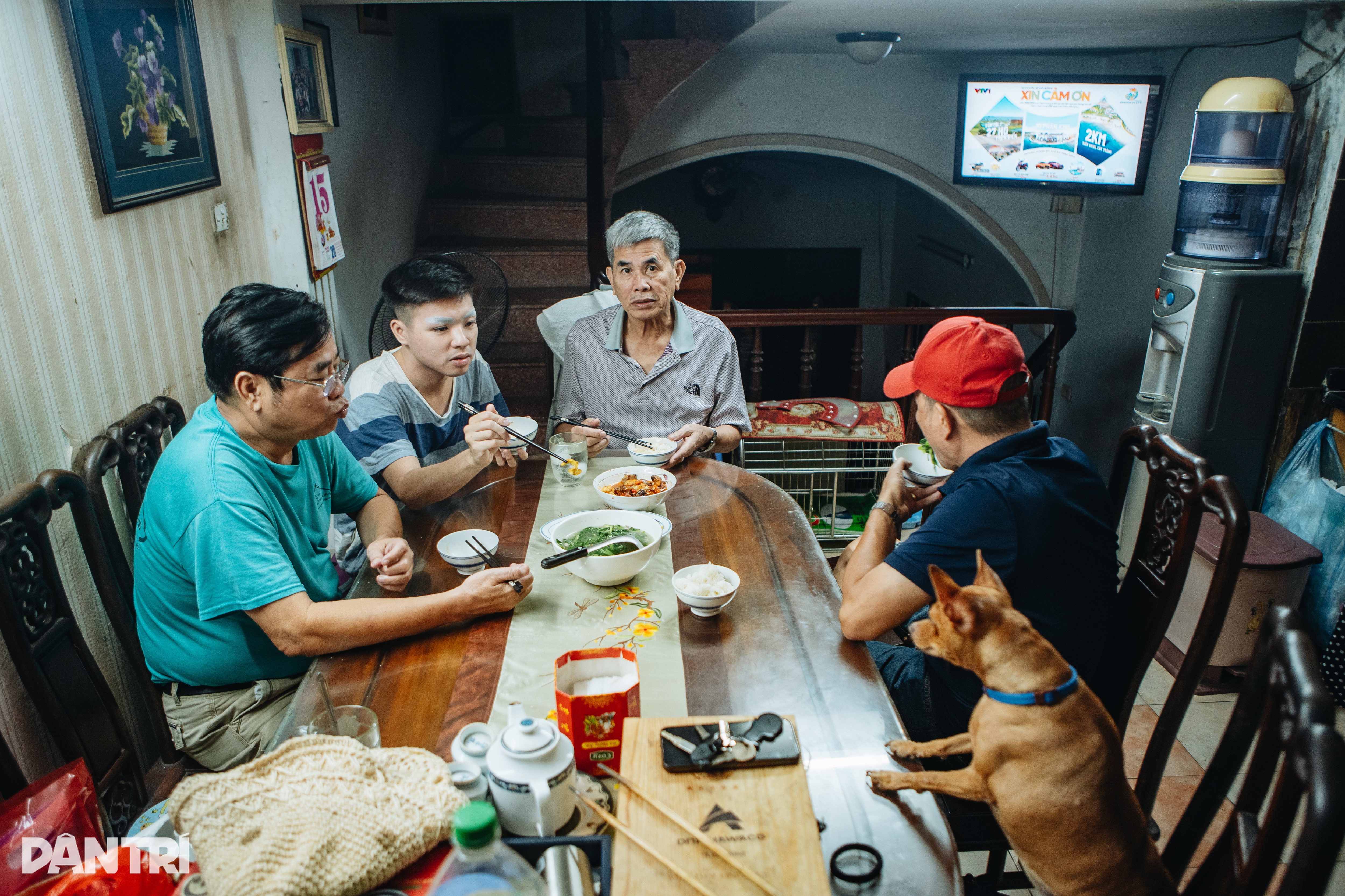 Chàng trai Hà Nội sáng công sở, tối lên bar hóa nữ hoàng sân khấu - 15 Chàng trai Hà Nội sáng công sở, tối lên bar hóa nữ hoàng sân khấu - 15