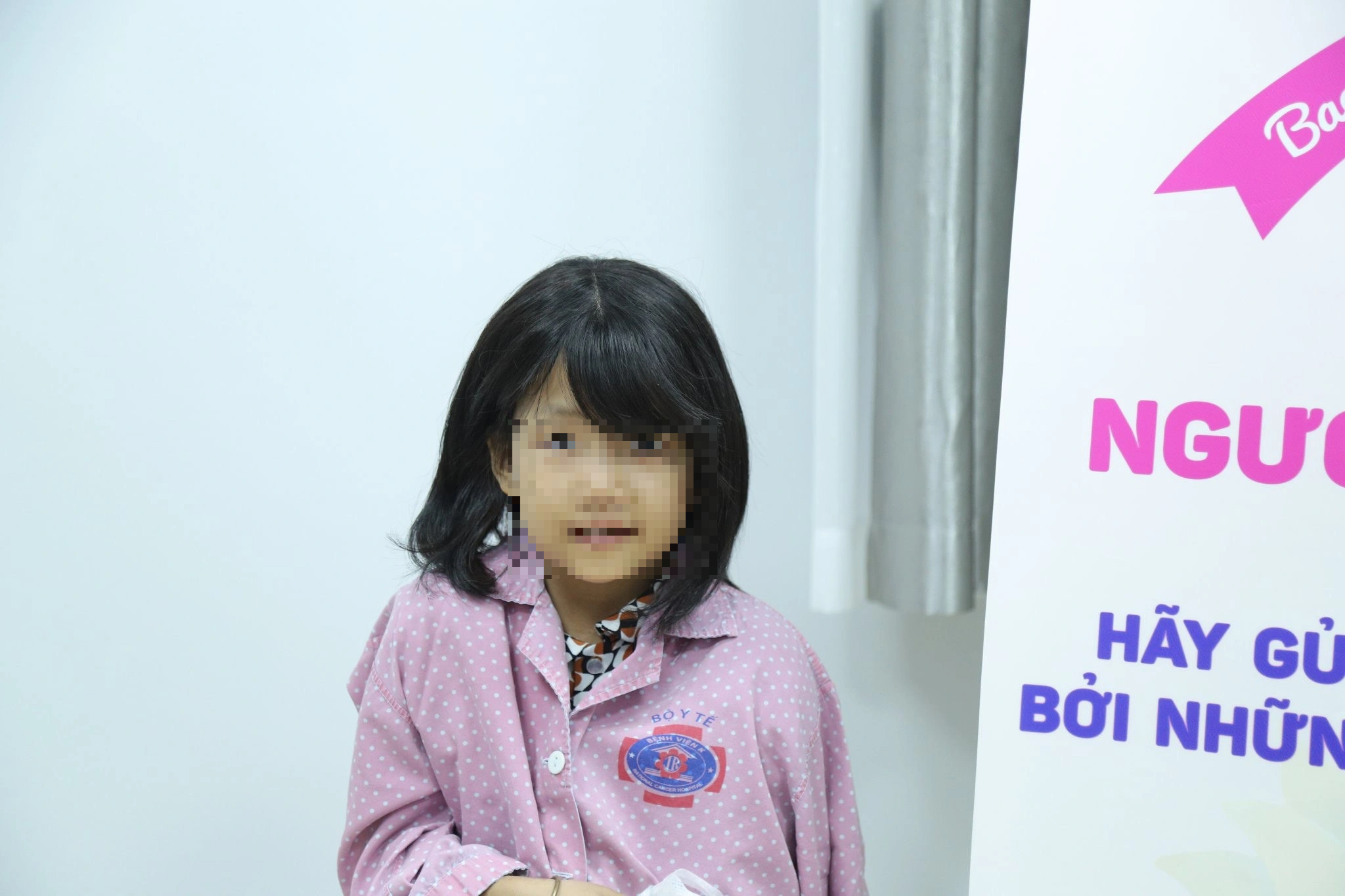 Tặng 75 bộ tóc mang lại diện mạo mới cho chị em điều trị ung thư - 1