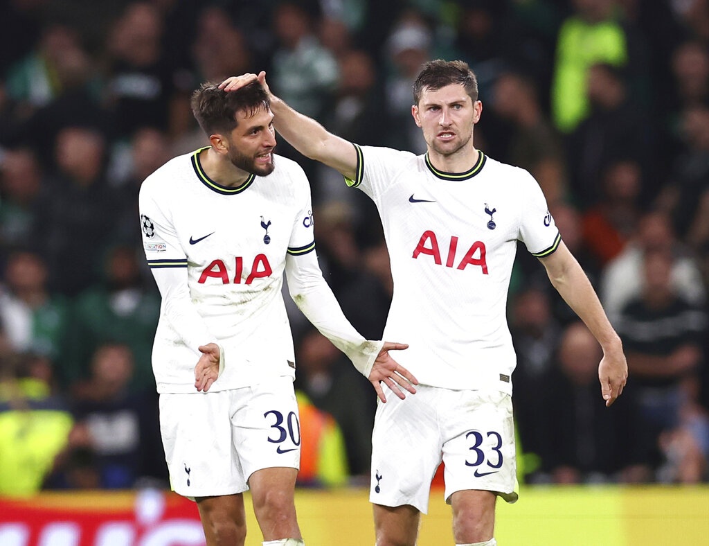 Tottenham rơi vé đi tiếp, HLV Conte nổi khùng với trọng tài - 12