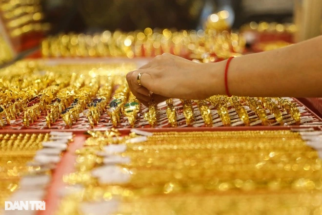 Giá vàng miếng đảo chiều tăng 1,5 triệu đồng/lượng