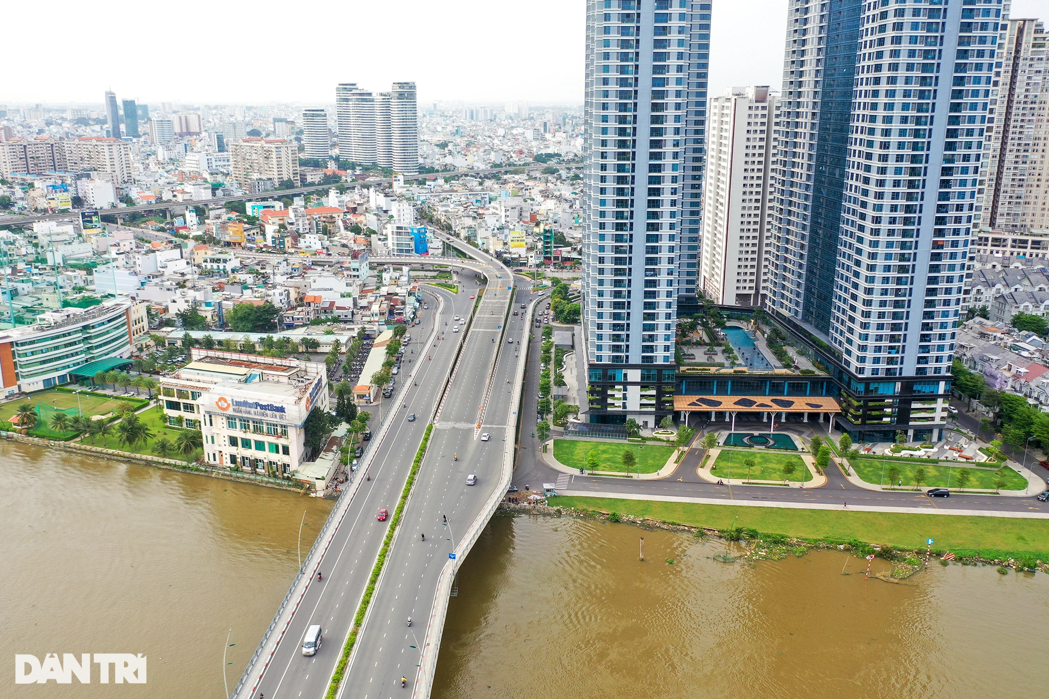 Bức tường chia cắt tuyến đường ven sông Sài Gòn được đề xuất tháo dỡ - 11