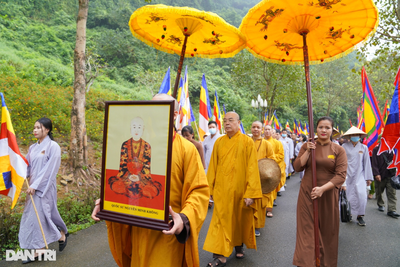 Hàng nghìn Tăng ni, Phật tử dự lễ húy kỵ Quốc sư Nguyễn Minh Không - 4