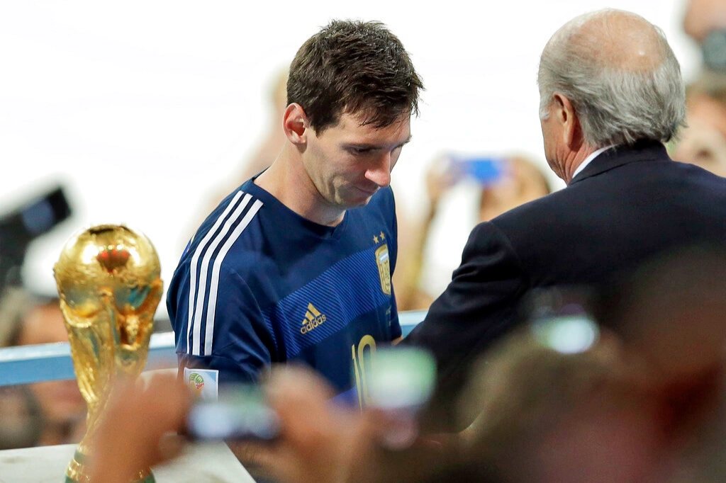 Lịch sử World Cup 2014: Messi cay đắng nhìn Đức lên ngôi vô địch - 1