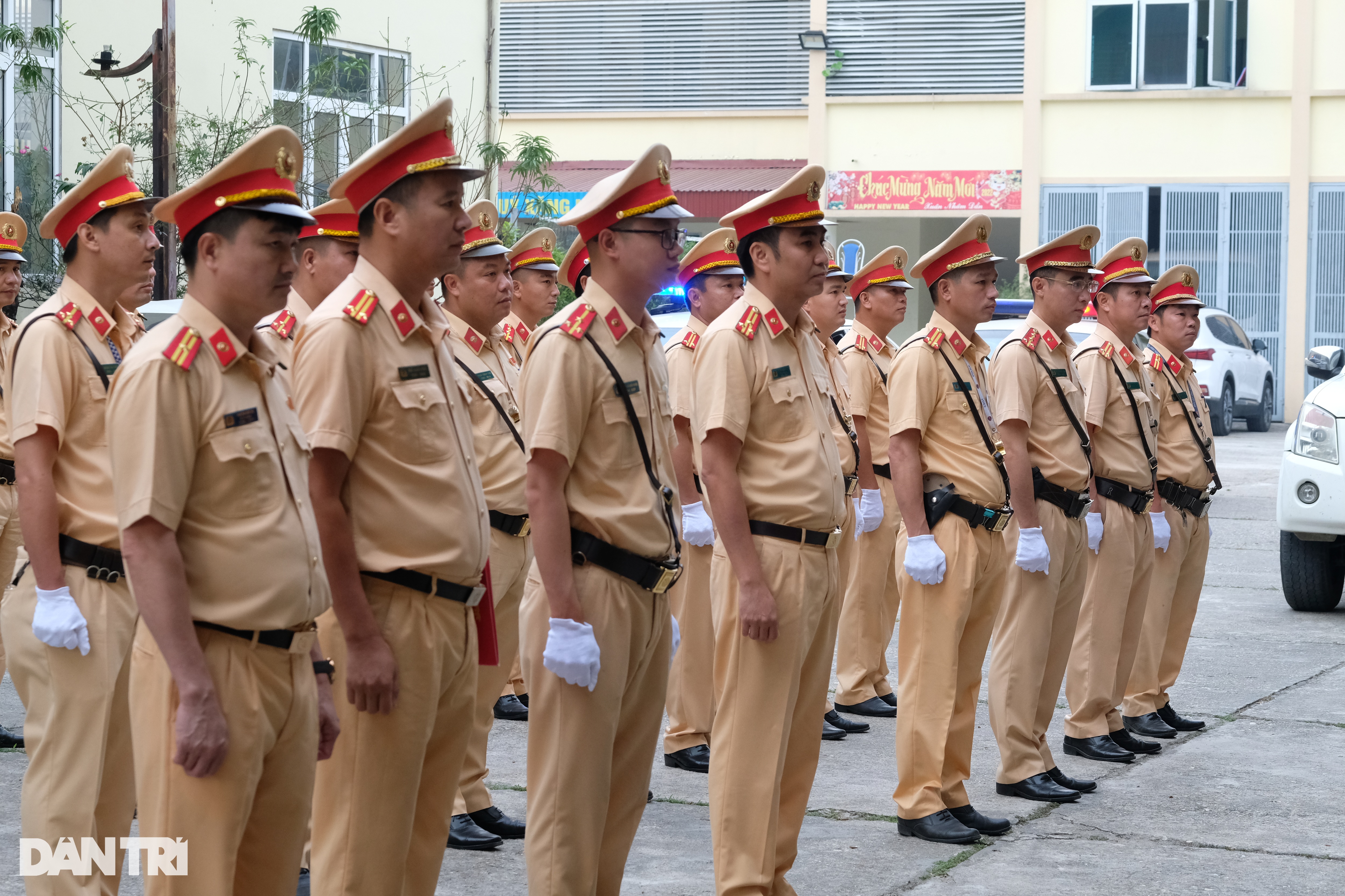 CSGT toàn quốc ra quân kiểm soát giao thông dịp Tết - 1 CSGT toàn quốc ra quân kiểm soát giao thông dịp Tết - 1