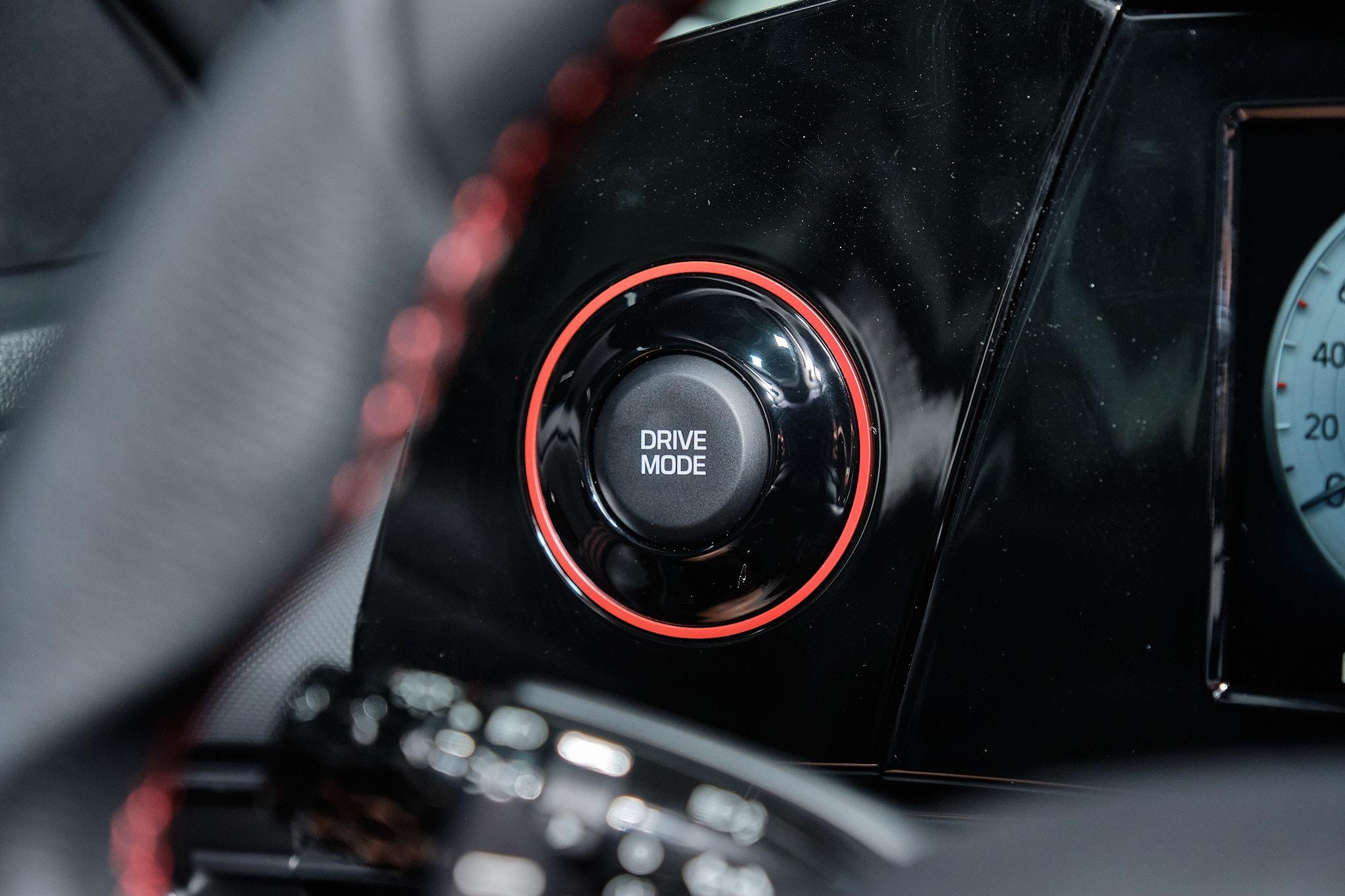 View - Hyundai Elantra N-Line: hút mắt từ mọi góc nhìn, trang bị hấp dẫn, động cơ là điểm nhấn | Báo Dân trí