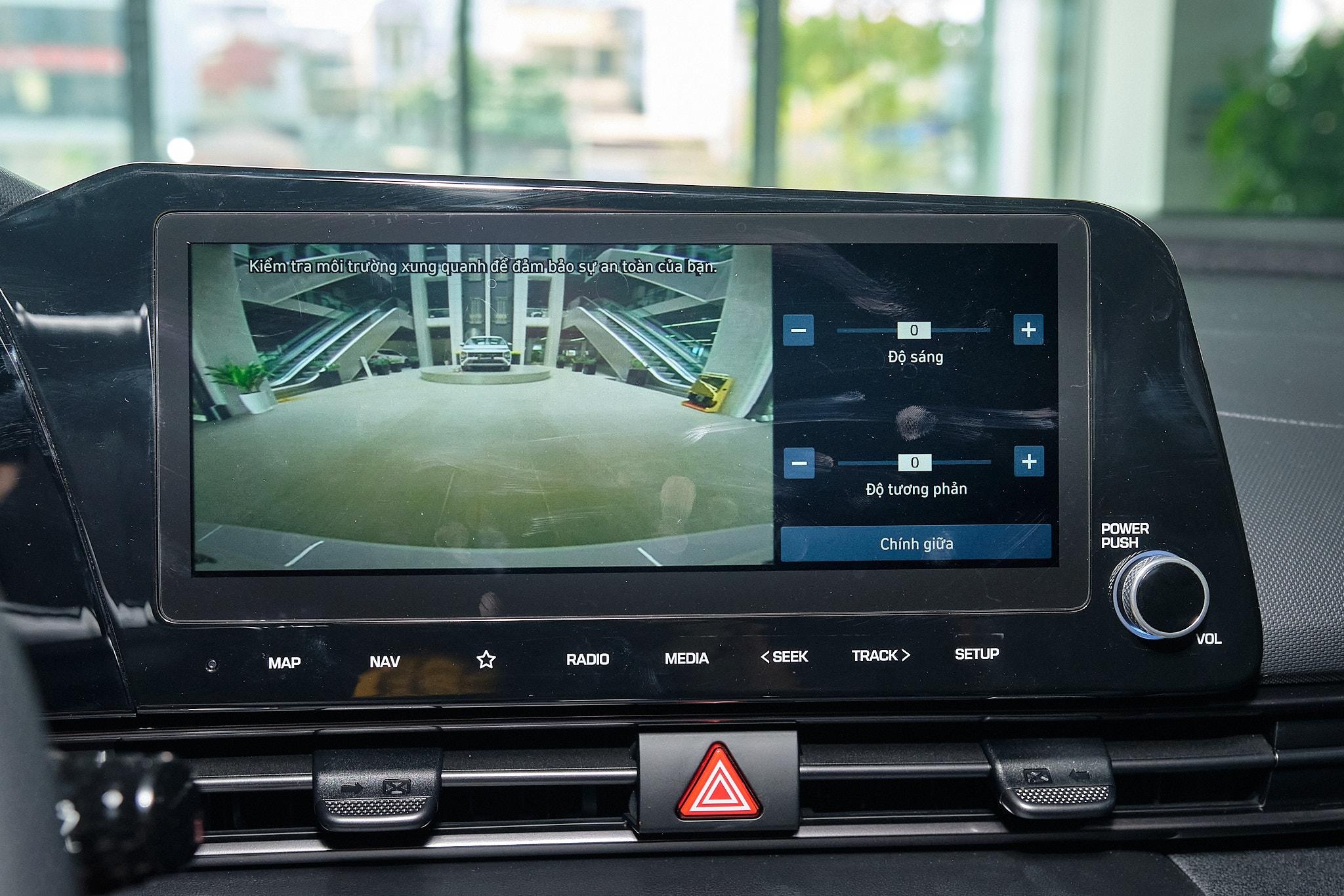 View - Hyundai Elantra N-Line: hút mắt từ mọi góc nhìn, trang bị hấp dẫn, động cơ là điểm nhấn | Báo Dân trí