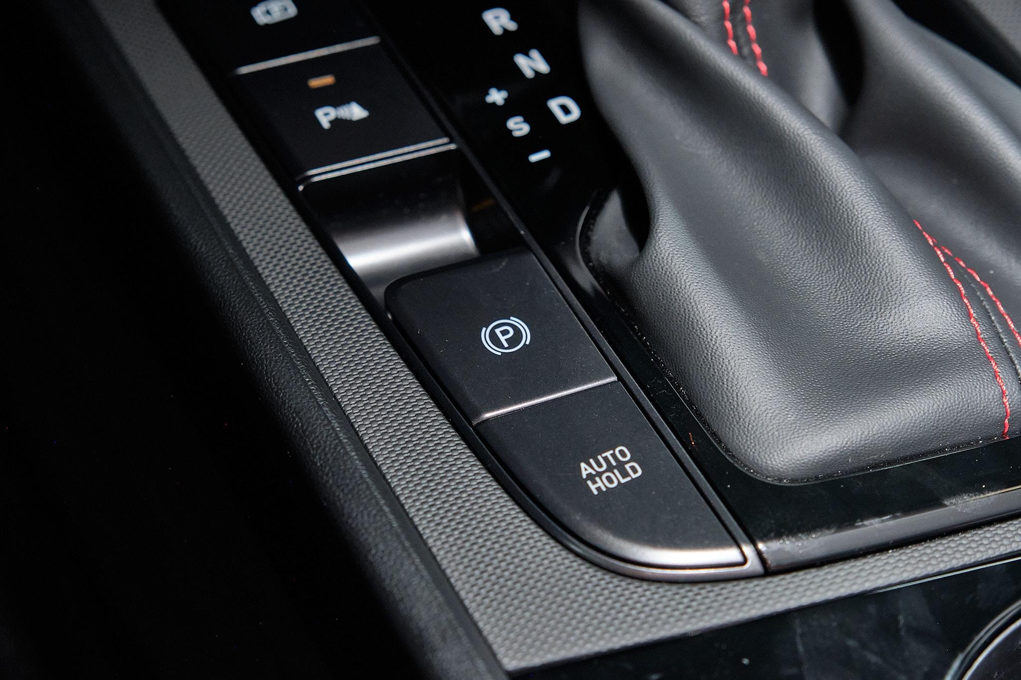 View - Hyundai Elantra N-Line: hút mắt từ mọi góc nhìn, trang bị hấp dẫn, động cơ là điểm nhấn | Báo Dân trí