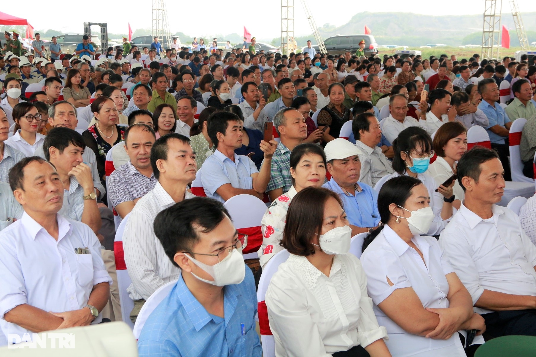 Thủ tướng: Không đầu tư công dàn trải, làm việc gì dứt điểm việc đó - 3