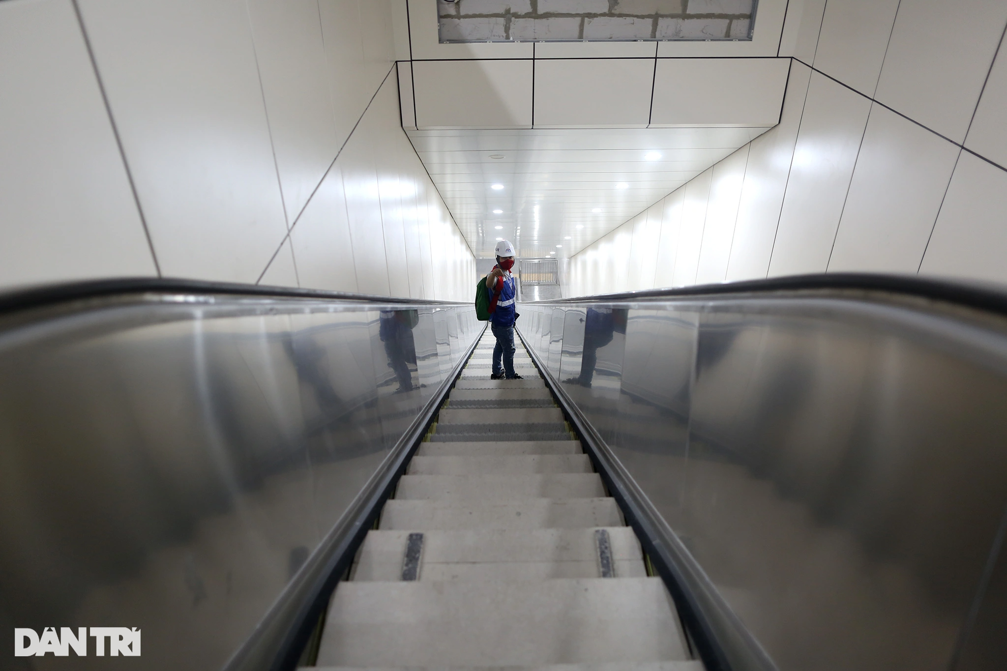 Cận cảnh hai ga ngầm metro đầu tiên hoàn thiện 100% kết cấu ở TPHCM - 5