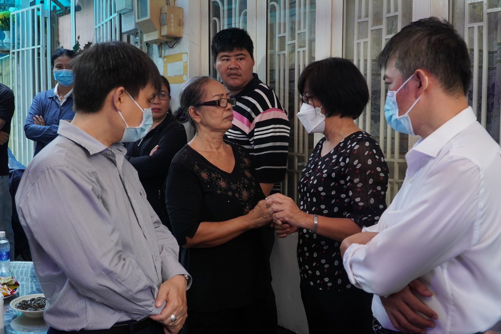Hiến cơ thể con cứu 6 người, bà mẹ thắt lòng nhìn trái tim đập qua màn hình - 11 Hiến cơ thể con cứu 6 người, bà mẹ thắt lòng nhìn trái tim đập qua màn hình - 11