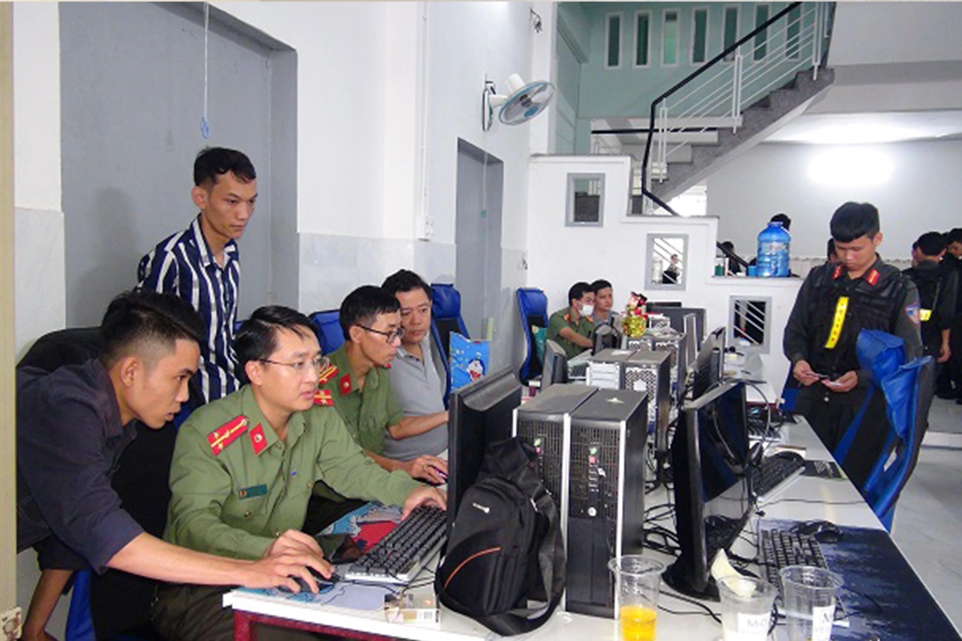 150.000 dữ liệu cá nhân của người Việt bị khai thác, sử dụng như thế nào? - 1