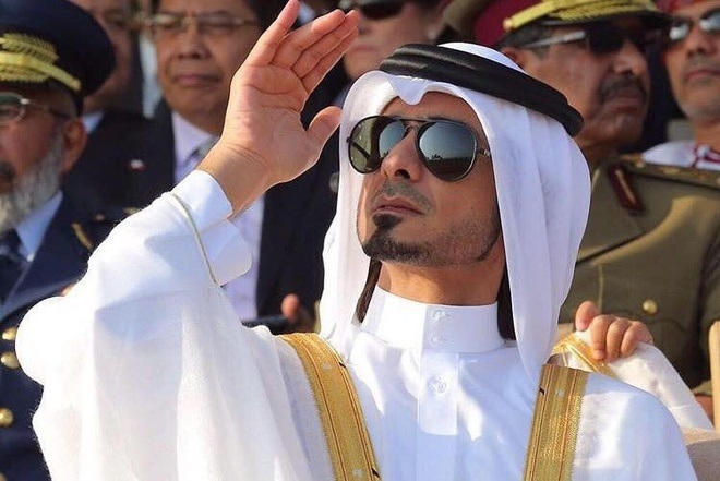 Hoàng tử Qatar nổi tiếng nhờ World Cup: Điển trai, phong độ và thành đạt - 5