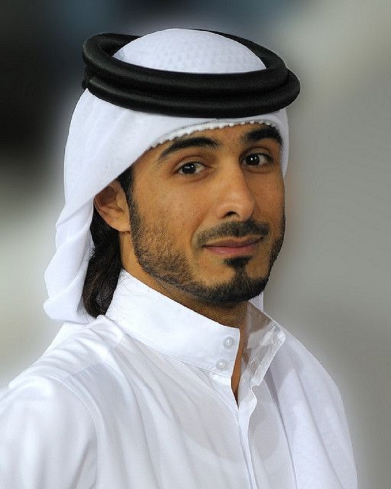 Hoàng tử Qatar nổi tiếng nhờ World Cup: Điển trai, phong độ và thành đạt - 4