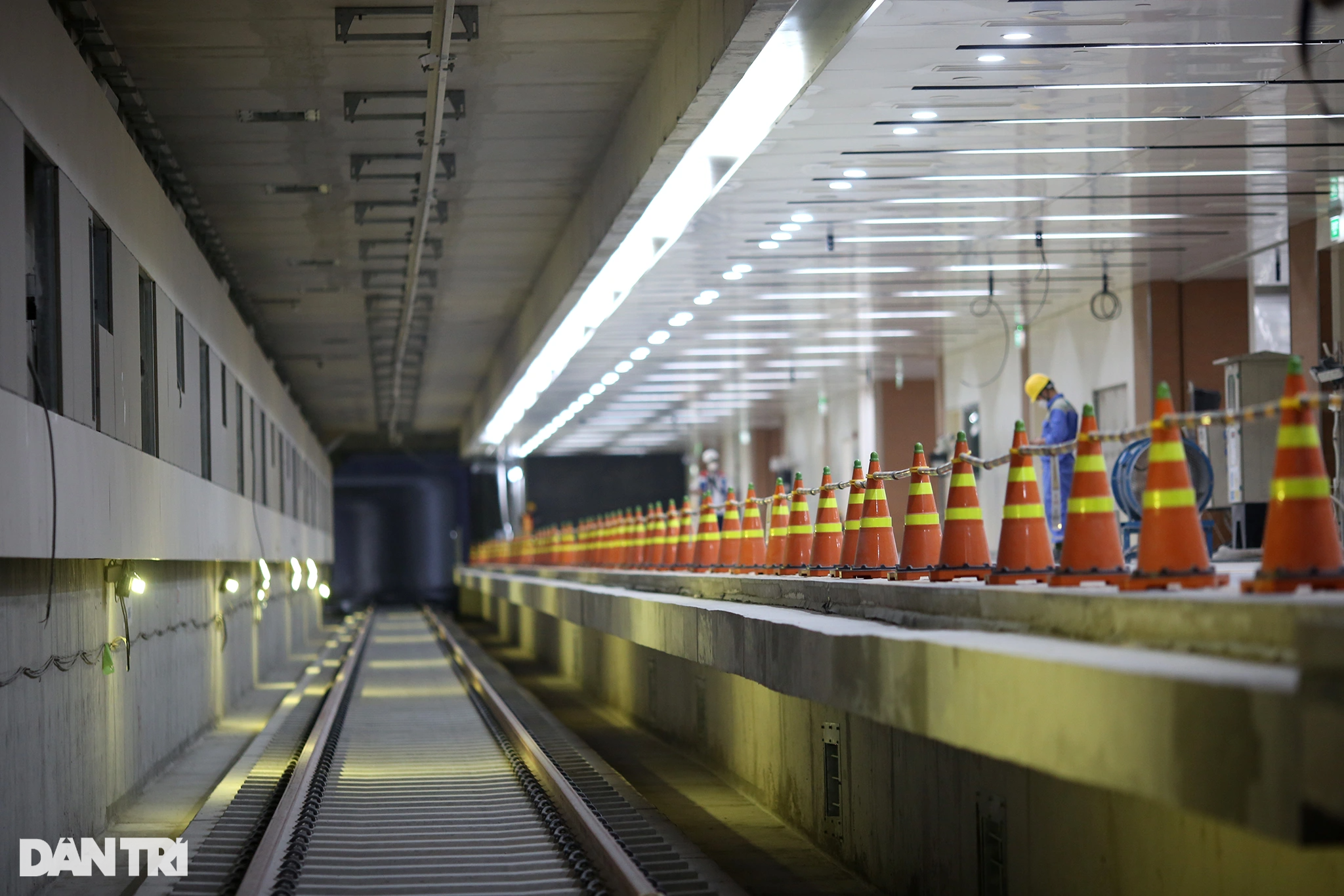 Cận cảnh hai ga ngầm metro đầu tiên hoàn thiện 100% kết cấu ở TPHCM - 10