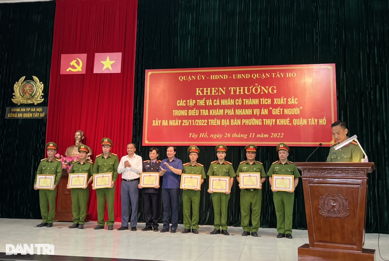4 tiếng truy bắt kẻ có bệnh án tâm thần giết người trên phố Hà Nội - 5 4 tiếng truy bắt kẻ có bệnh án tâm thần giết người trên phố Hà Nội - 5