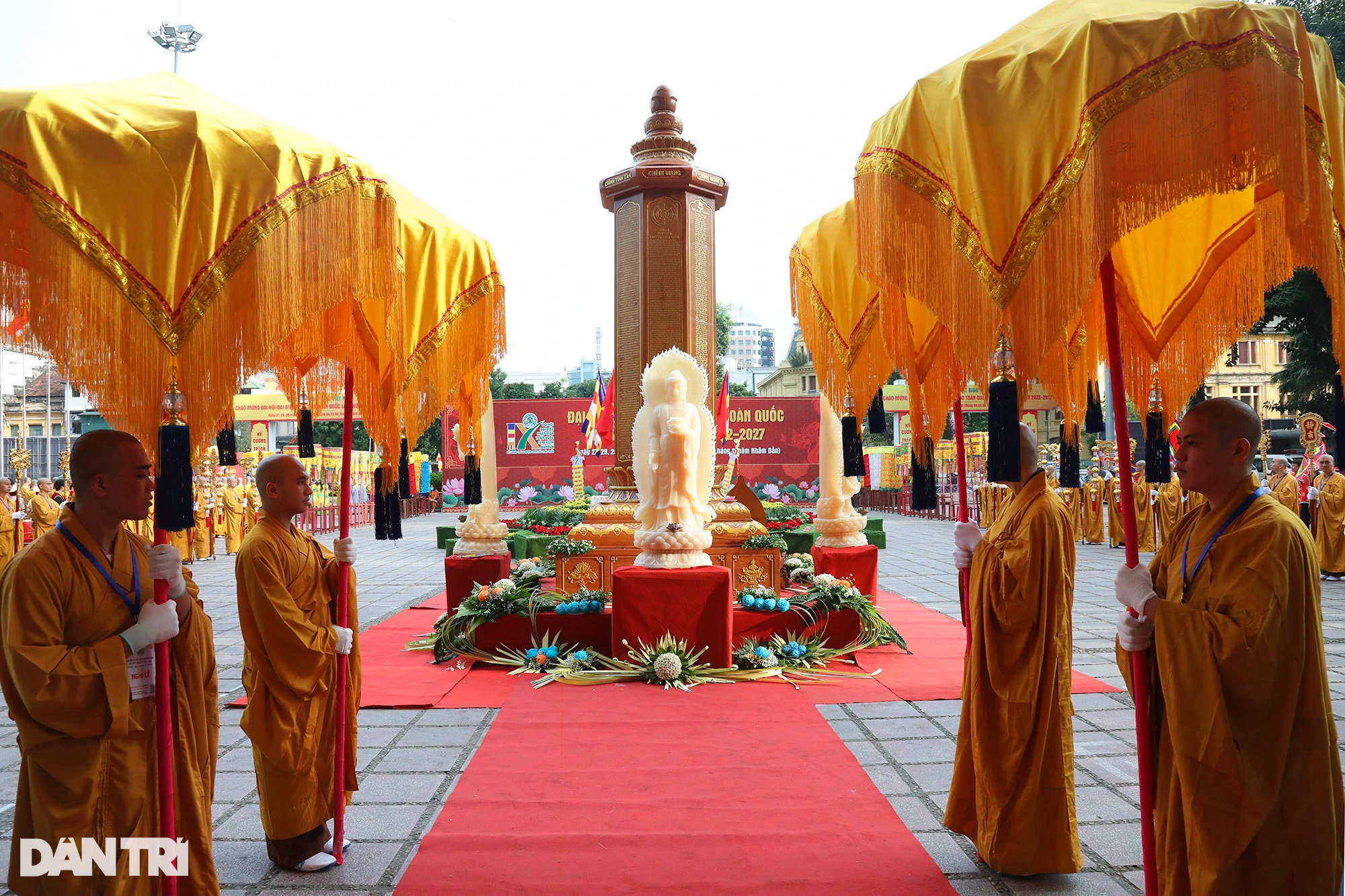 Lễ cung nghinh chư Tôn đức Giáo phẩm chào mừng Đại hội Phật giáo Việt Nam - 11