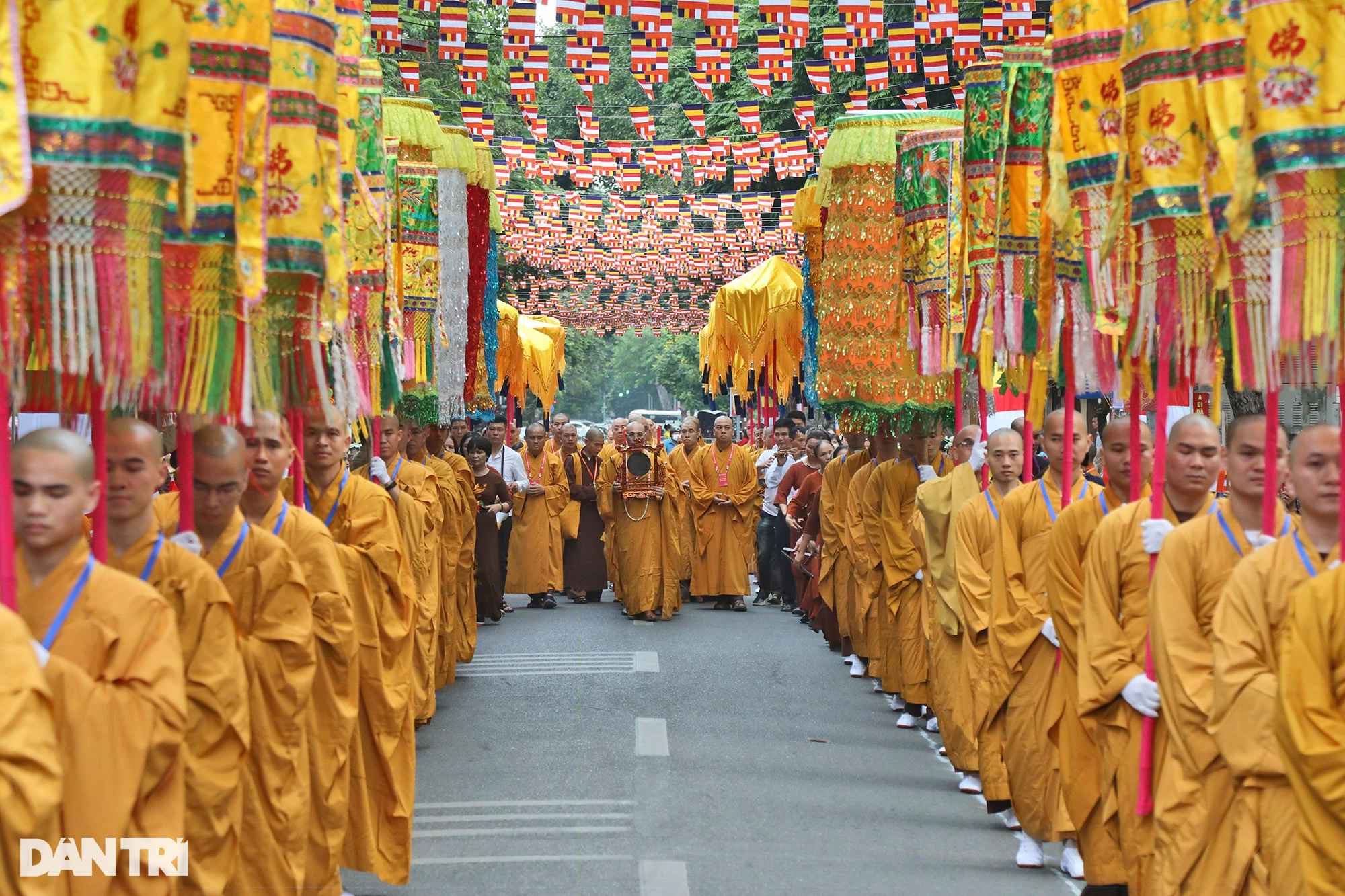 Lễ cung nghinh chư Tôn đức Giáo phẩm chào mừng Đại hội Phật giáo Việt Nam - 5