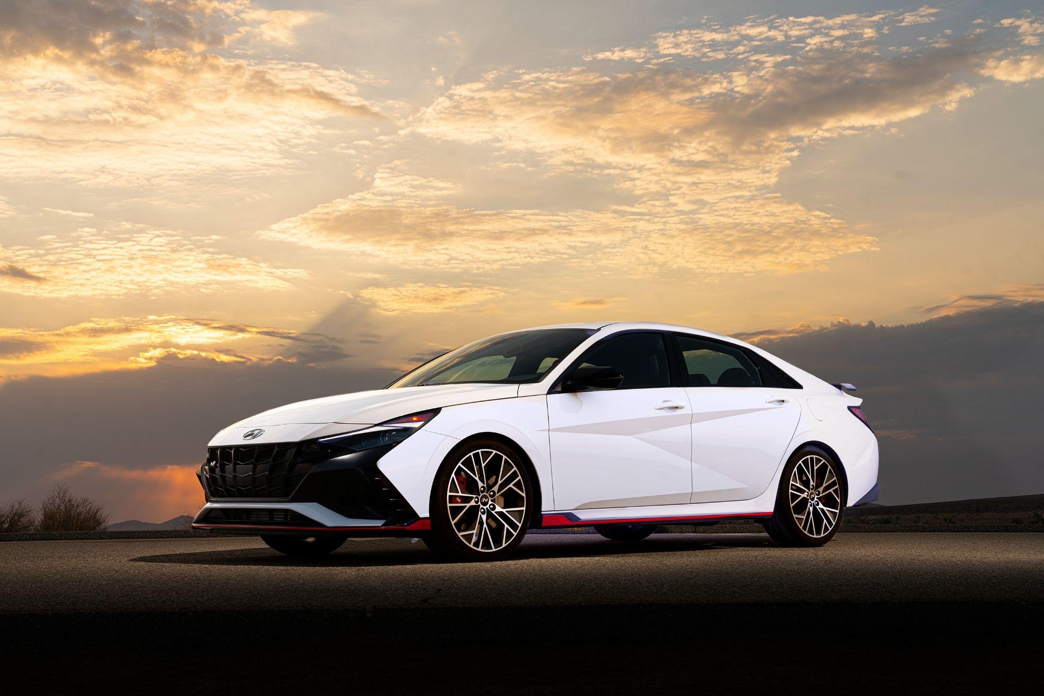 View - Hyundai Elantra bản "xe đua đường phố" bất ngờ xuất hiện tại Việt Nam | Báo Dân trí