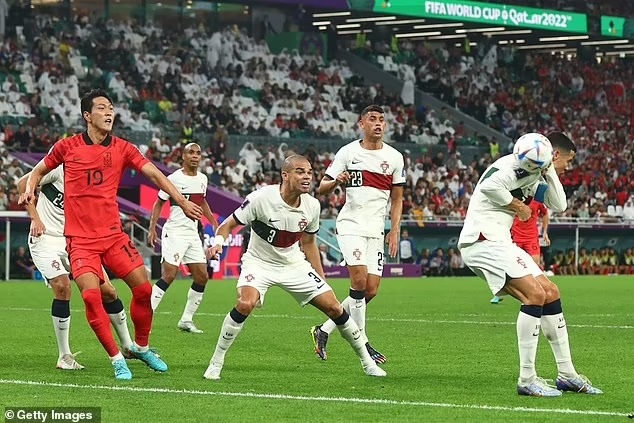 Ronaldo tỏa sáng với pha kiến tạo giúp Hàn Quốc ngược dòng chiến thắng - 1