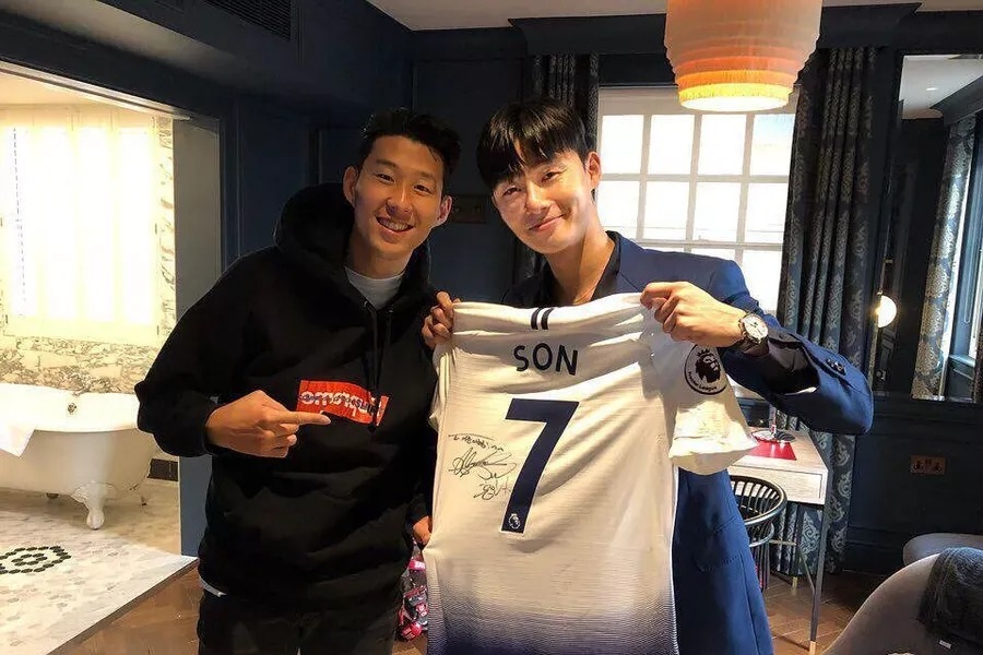 Son Heung-min: Ngôi sao sân cỏ, nam thần thời trang - 4 Son Heung-min: Ngôi sao sân cỏ, nam thần thời trang - 4