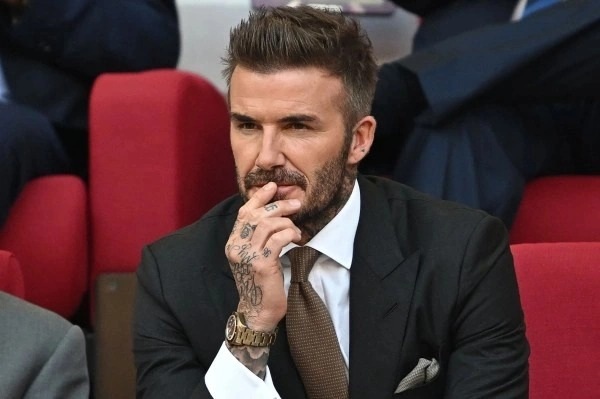 Di chuyển liên tục vì công việc, tại sao David Beckham bị chỉ trích? - 2