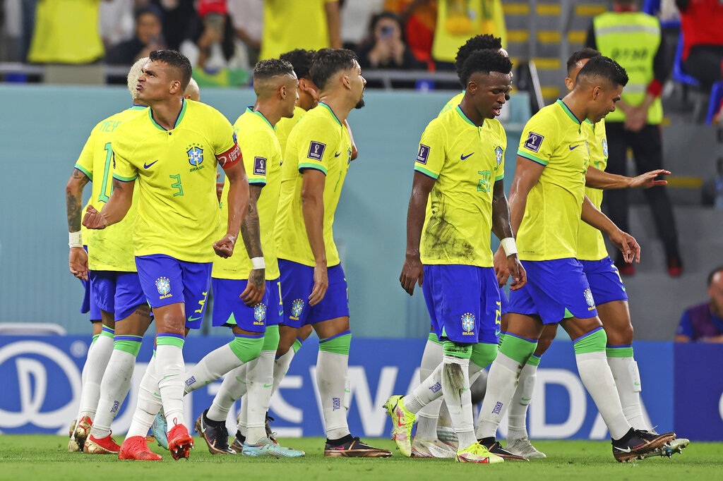Brazil thắng đậm Hàn Quốc: Bộ tứ huyền ảo và đêm thăng hoa của điệu samba - 2
