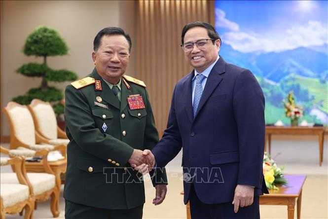 Tổng Bí thư tiếp Phó Thủ tướng, Bộ trưởng Bộ Quốc phòng Lào - 2