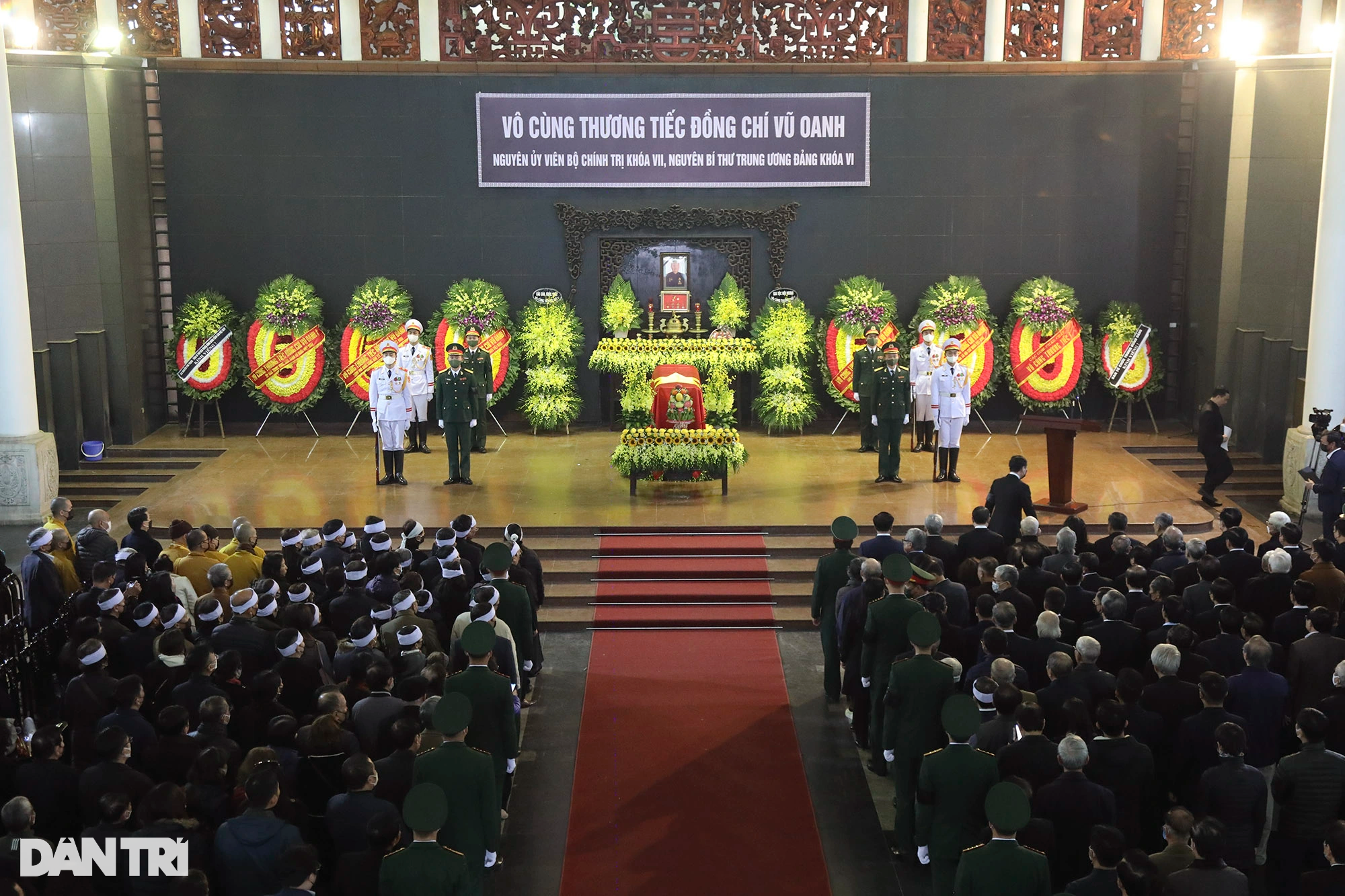 Lãnh đạo Đảng, Nhà nước và nhân dân viếng tang ông Vũ Oanh - 2