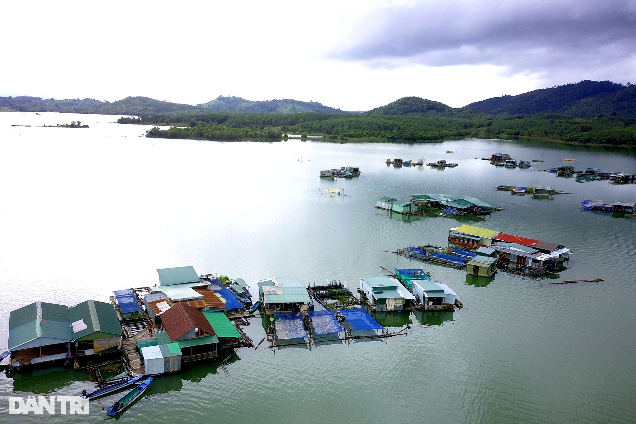 Mê mẩn với làng chài miền Tây trên dòng Sê San - 2