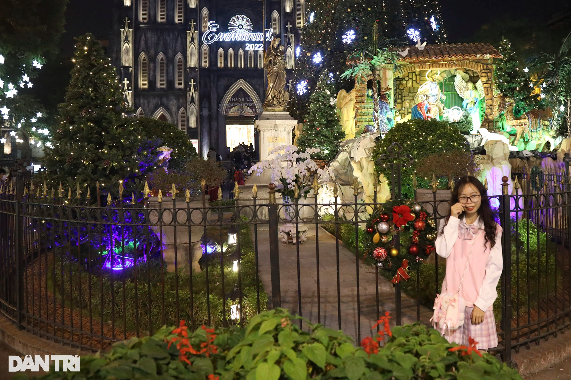 Các nhà thờ ở Hà Nội trang trí lung linh hàng nghìn ánh đèn đón Noel 2022 - 8