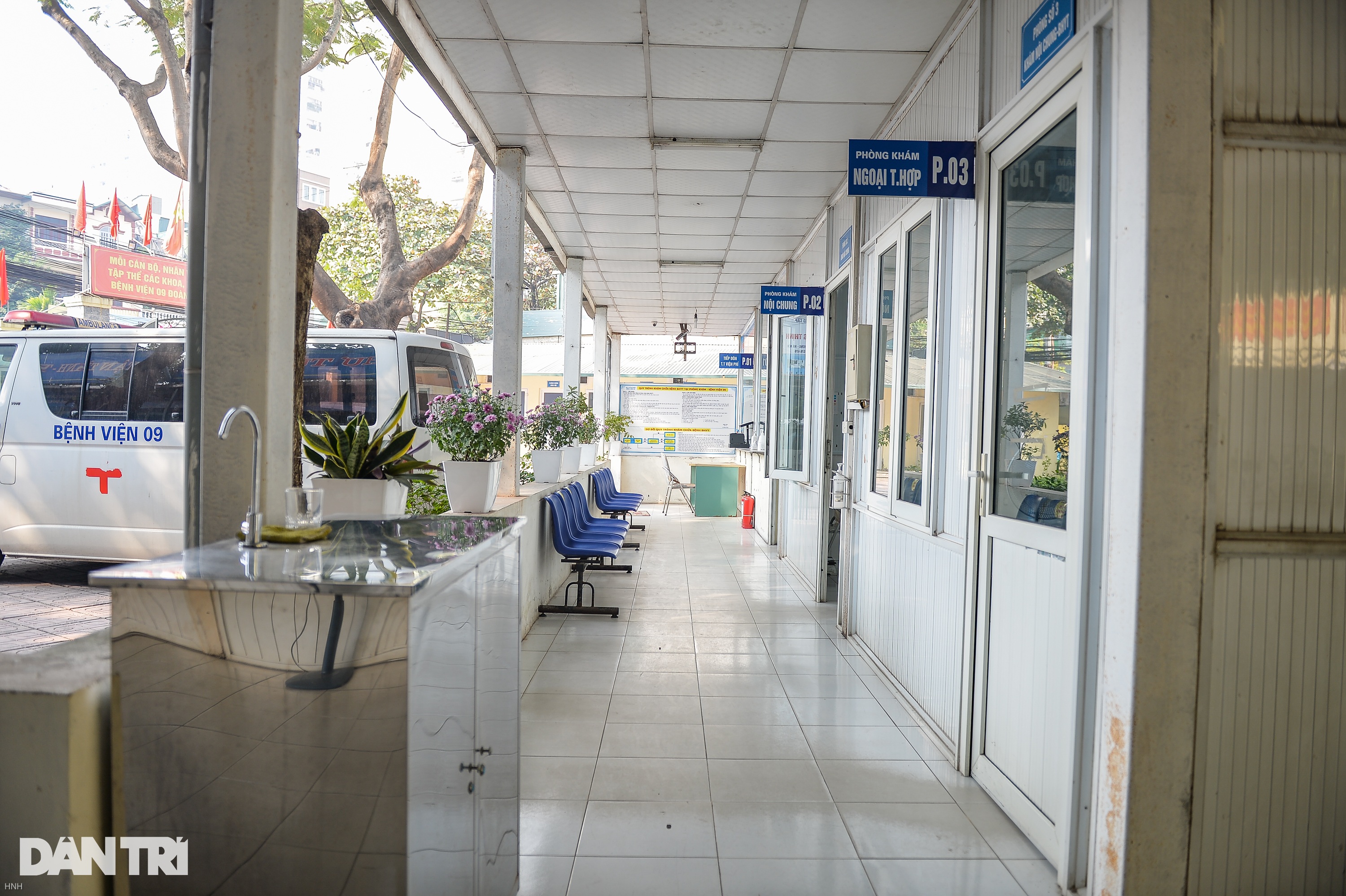 Đau xót cảnh bố tiễn 3 người con trai chết vì HIV ở bệnh viện đặc biệt - 5 Đau xót cảnh bố tiễn 3 người con trai chết vì HIV ở bệnh viện đặc biệt - 5