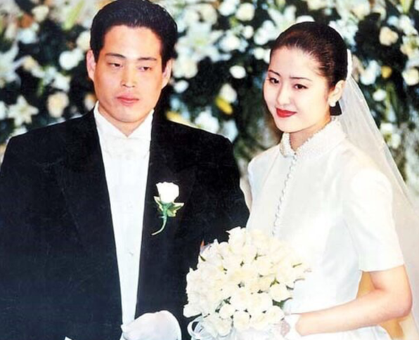 Mỹ nhân xứ Hàn ngậm ngùi mất quyền nuôi con khi ly hôn - 1