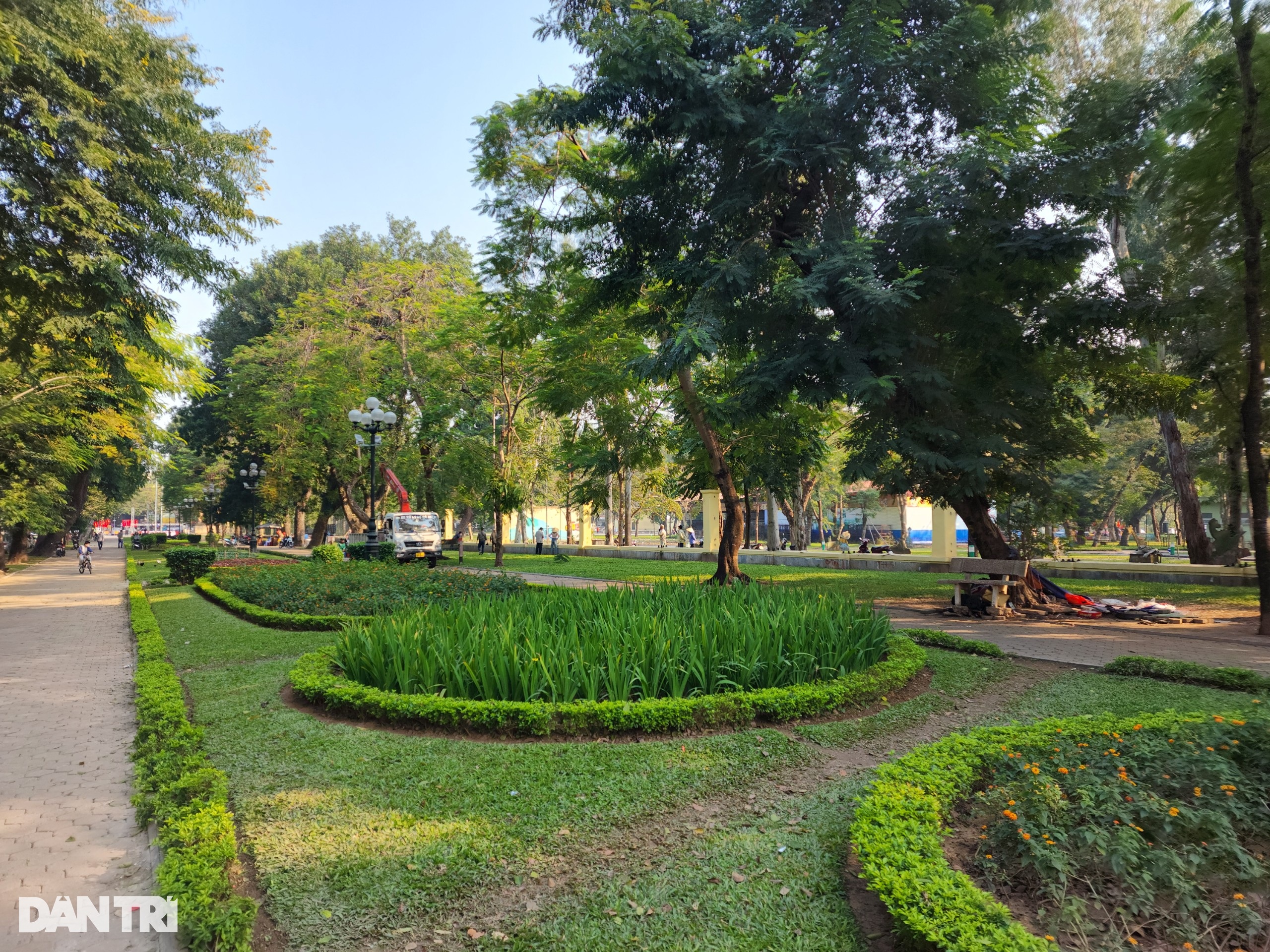 Hà Nội: Công viên Thống Nhất hạ rào để kết nối với phố đi bộ - 5