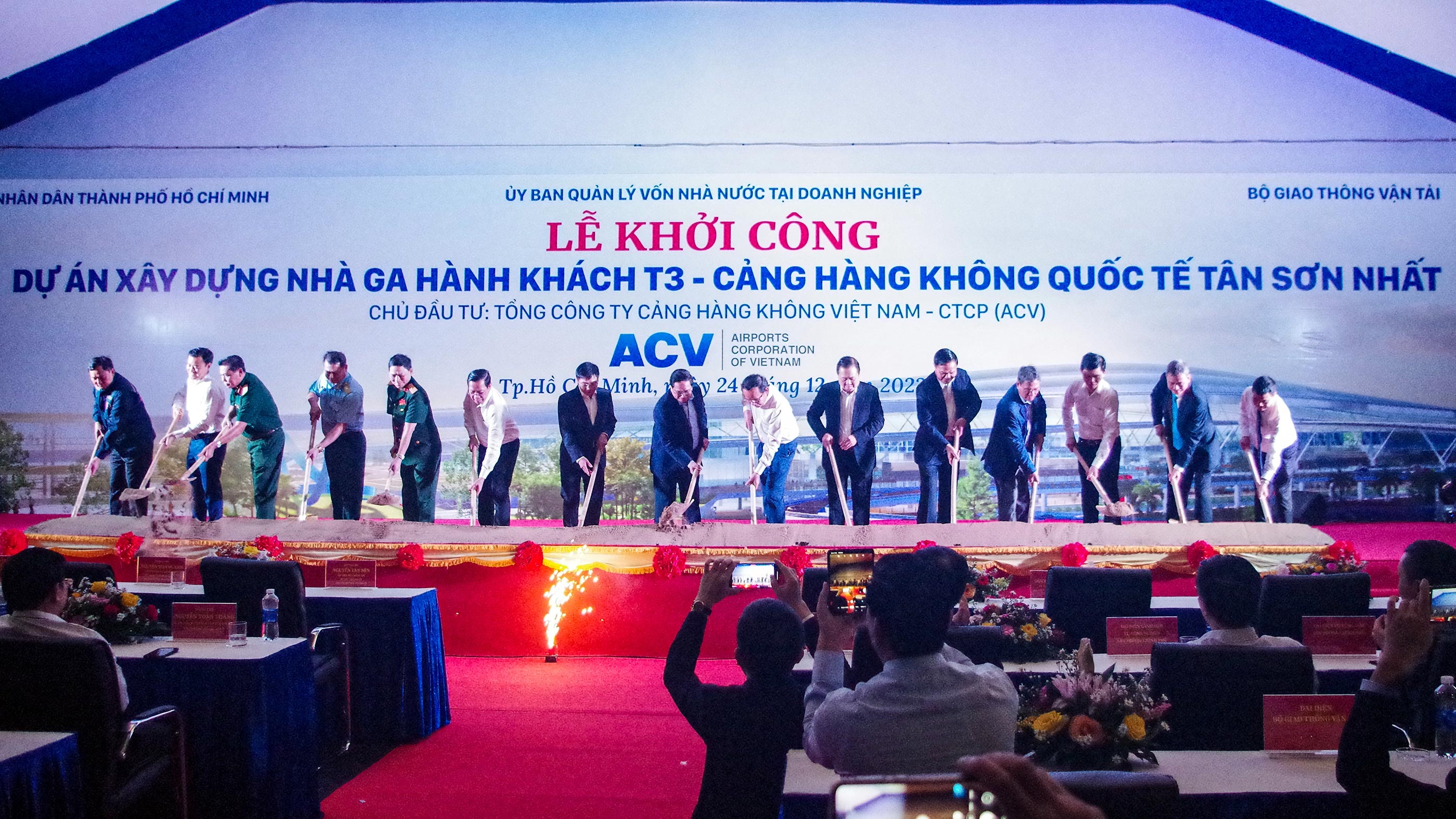 Thủ tướng đặt kỳ vọng lớn với nhà ga T3 sân bay Tân Sơn Nhất - 1