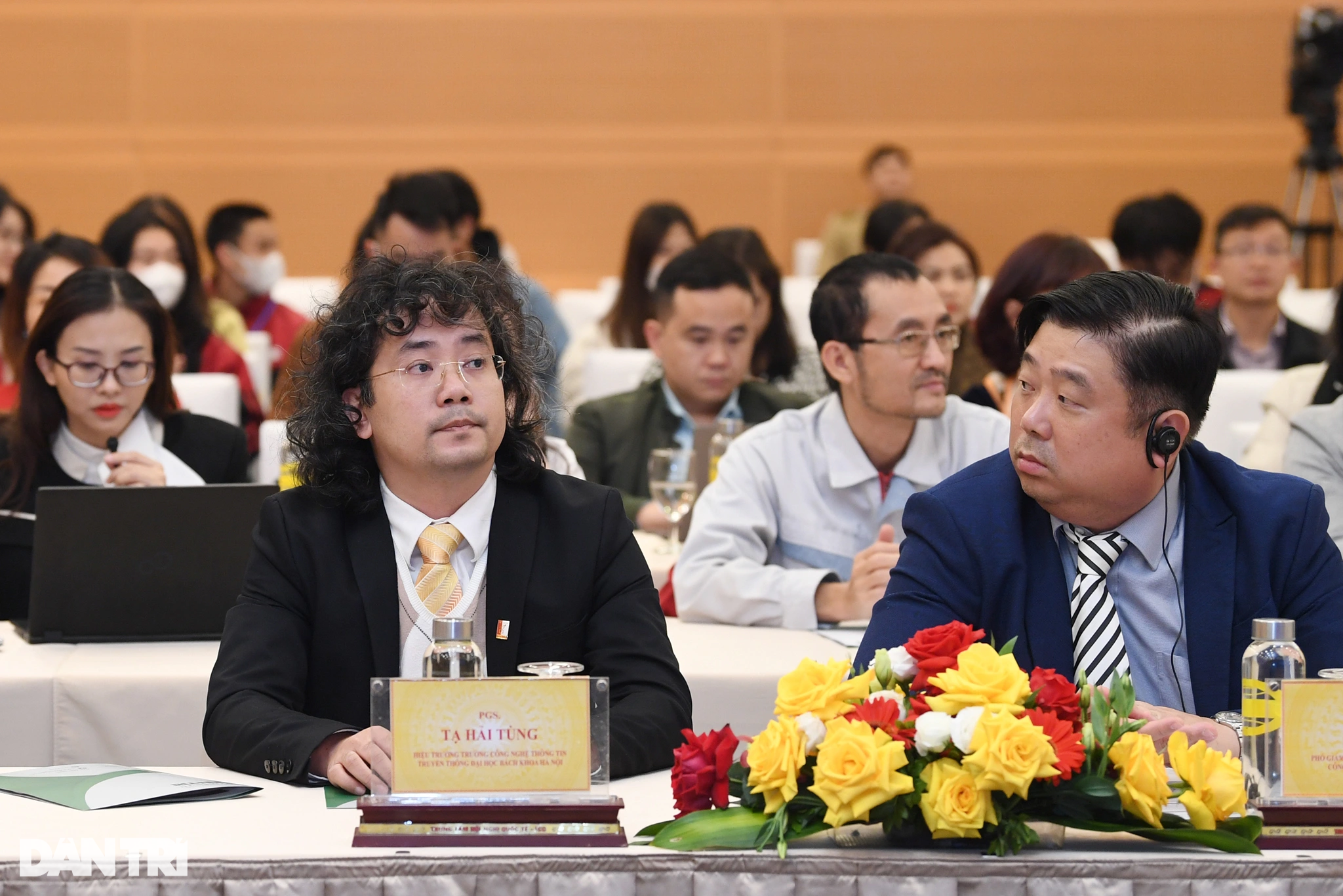 View - Toàn cảnh Lễ trao giải Cuộc thi Sáng kiến an toàn giao thông Việt Nam 2022 | Báo Dân trí