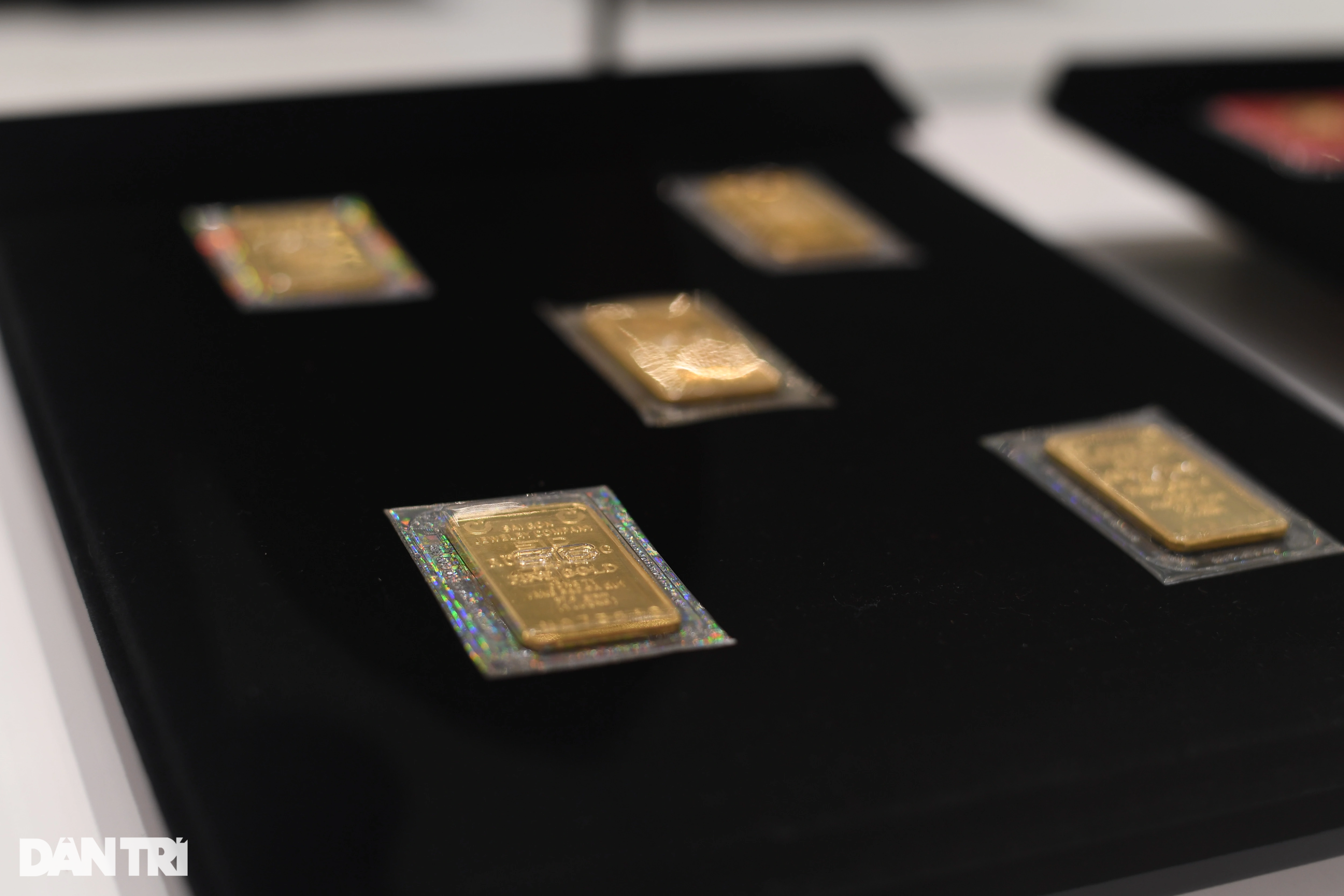 Giá vàng trong nước, thế giới phục hồi