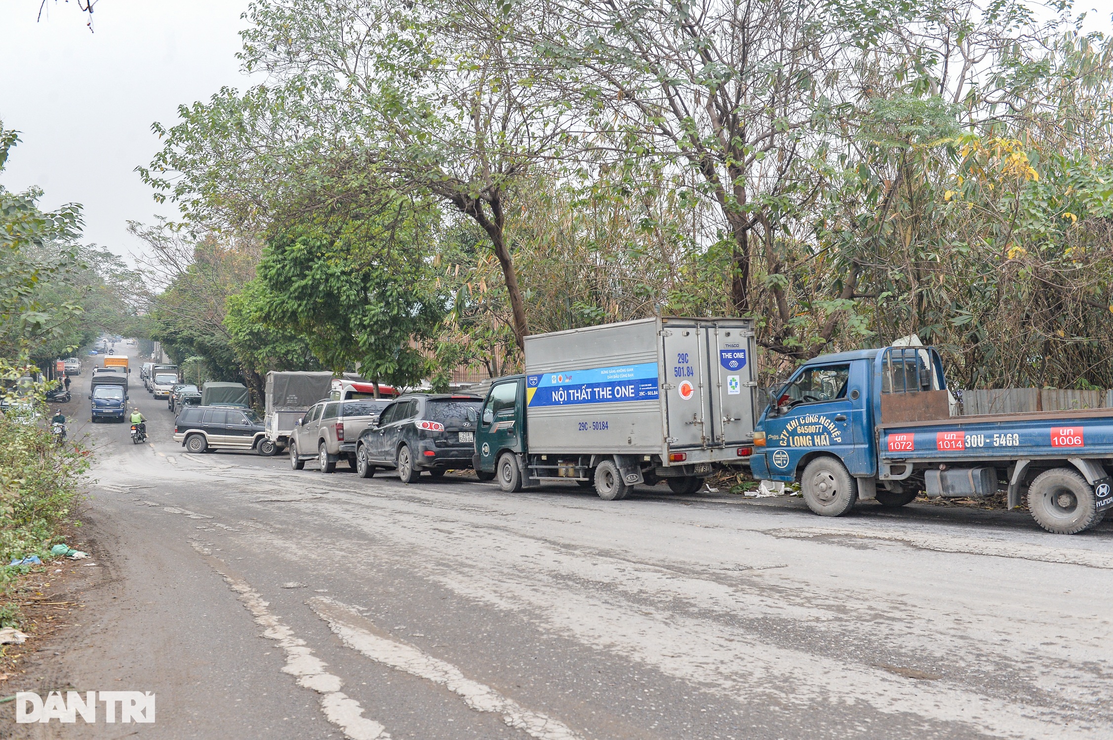 Ám ảnh đi đăng kiểm: Bị công an giữ nửa ngày, xếp hàng xuyên đêm chờ lấy số - 4