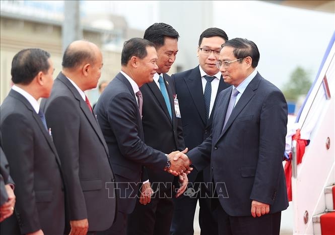 Lễ đón chính thức Thủ tướng Phạm Minh Chính tại Phủ Thủ tướng Lào - 5