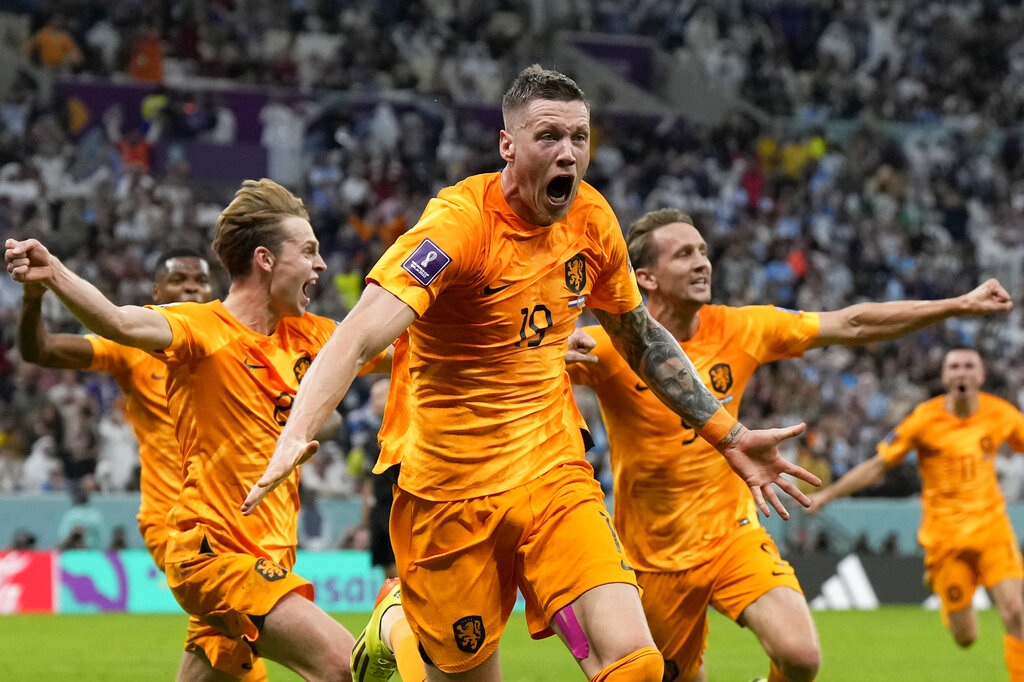Man Utd chiêu mộ tiền đạo người Hà Lan thay thế Ronaldo - 1