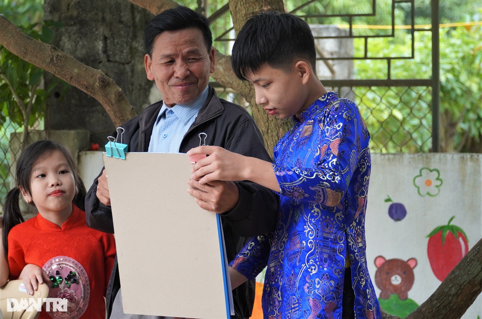 Nghỉ việc ở Hà Nội, cô gái trẻ về quê mở lớp dạy vẽ cho trẻ em - 11 Nghỉ việc ở Hà Nội, cô gái trẻ về quê mở lớp dạy vẽ cho trẻ em - 11
