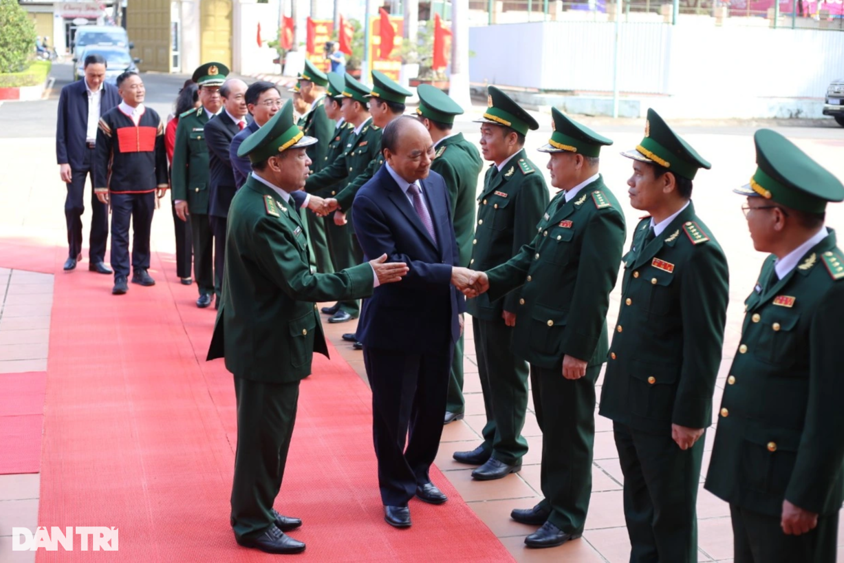 Chủ tịch nước chúc Tết Bộ đội Biên phòng và người lao động tỉnh Đắk Lắk - 1
