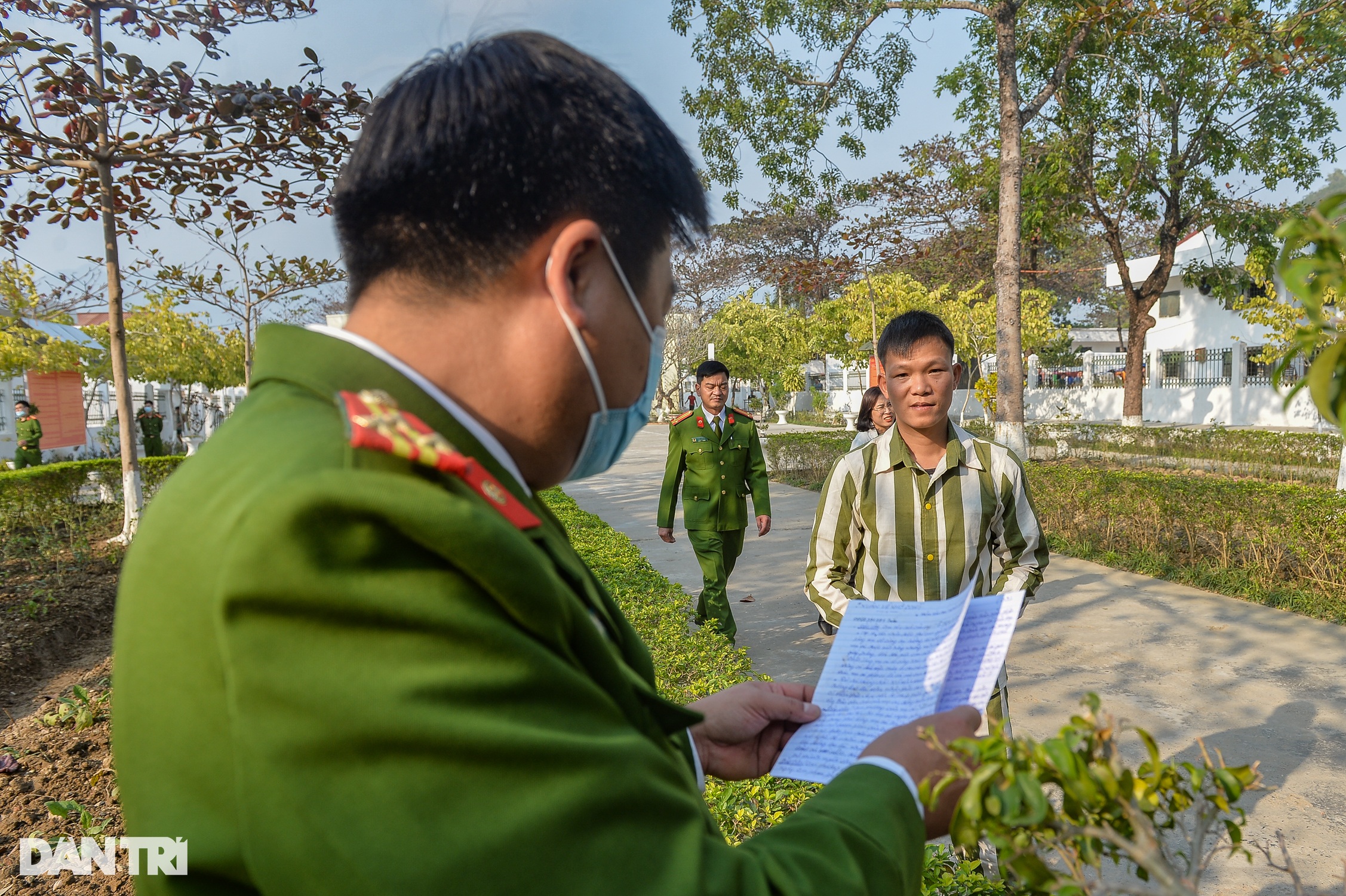 Câu chuyện sau cánh cửa trại giam với phạm nhân không ăn trộm là khó chịu - 2 Câu chuyện sau cánh cửa trại giam với phạm nhân không ăn trộm là khó chịu - 2