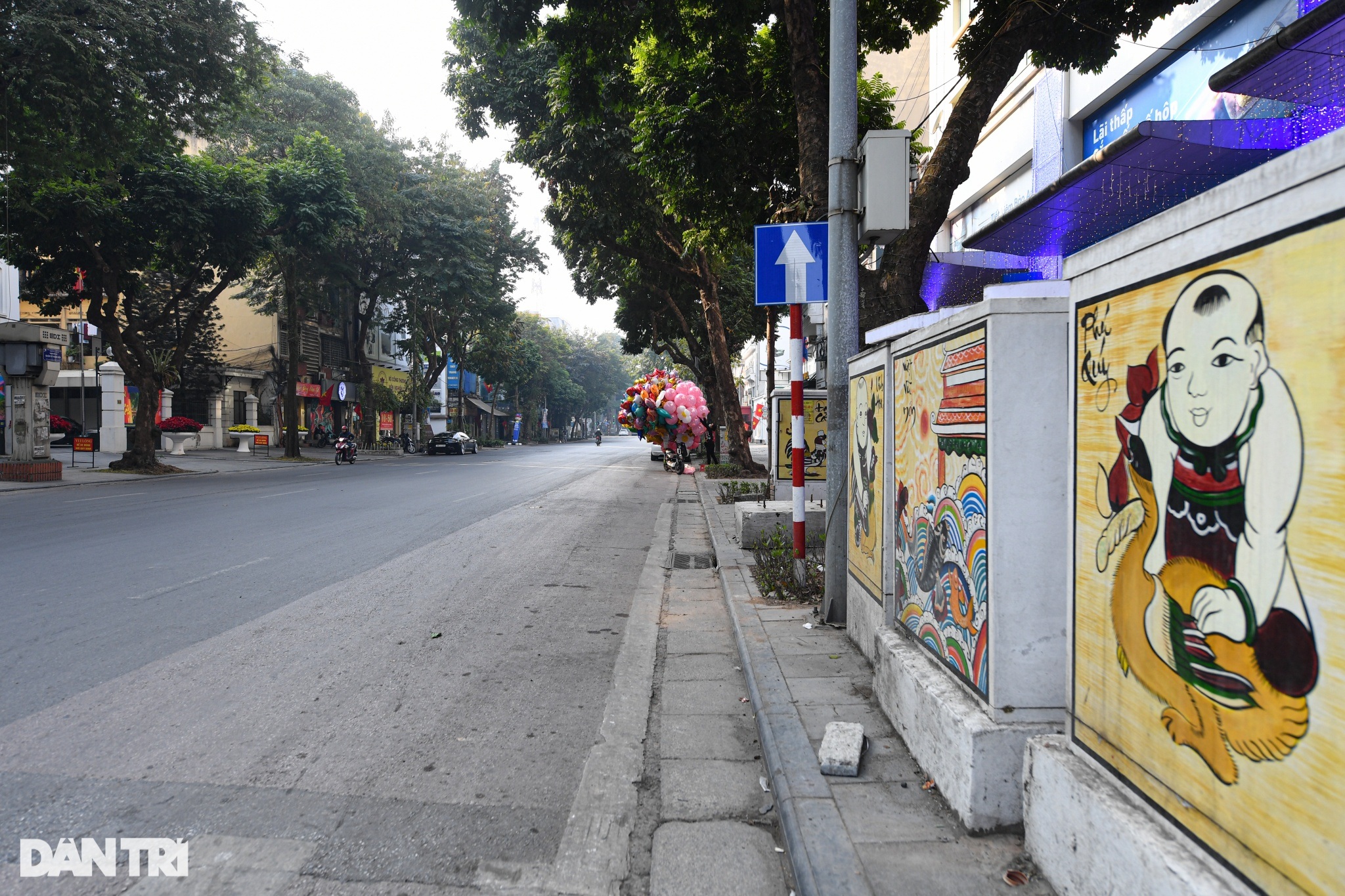 Đường phố Hà Nội vắng vẻ lạ thường ngày 30 Tết - 3