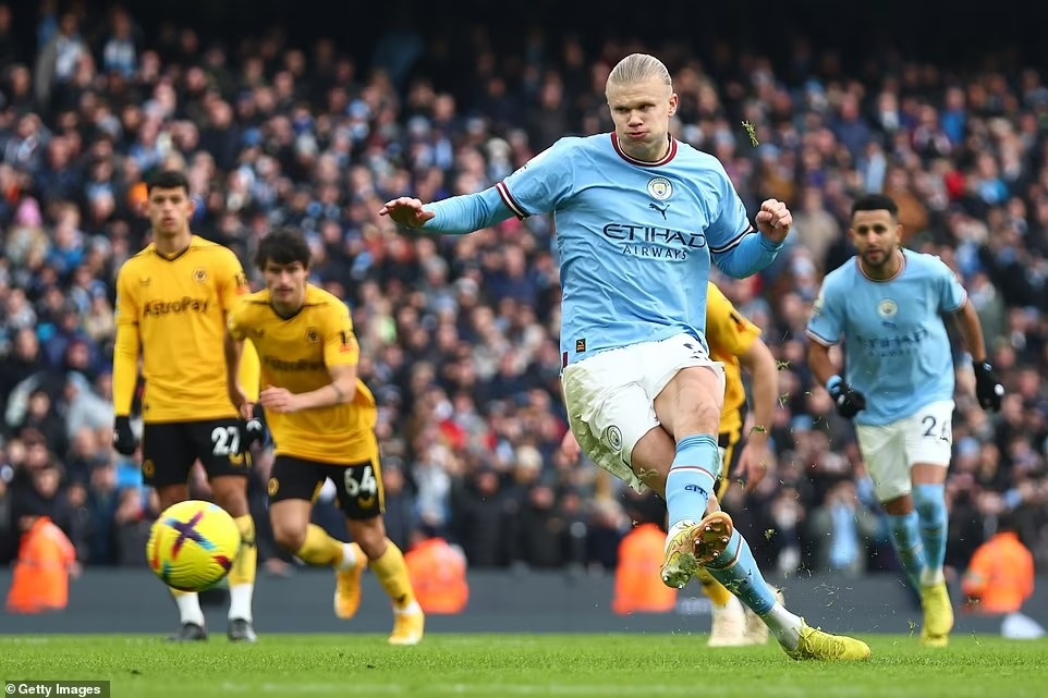 Erling Haaland lại lập kỷ lục trong ngày Man City thắng Wolves 3-0 - 1