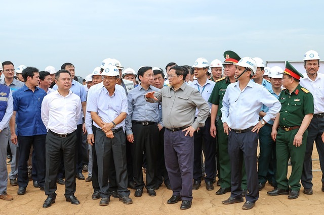 Thủ tướng kiểm tra, đôn đốc dự án sân bay Long Thành - 1