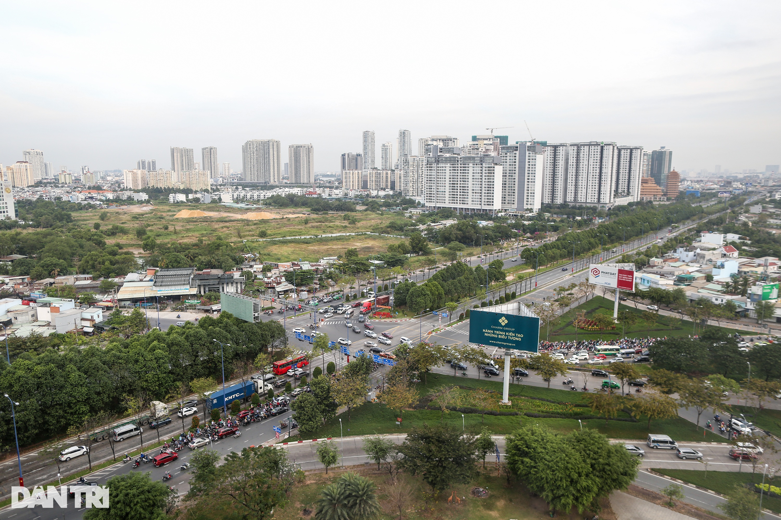 Giao thông TPHCM ùn ứ cục bộ sáng đầu tuần sau kỳ nghỉ Tết - 2 Giao thông TPHCM ùn ứ cục bộ sáng đầu tuần sau kỳ nghỉ Tết - 2
